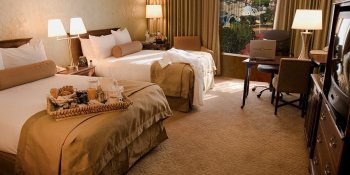 투 퀸 베드 / 2 Queen Beds